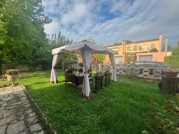appartamento in vendita ad Alluvioni Piovera in zona Piovera