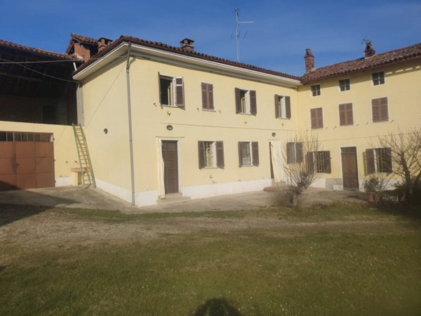 casa semindipendente in vendita a Lu e Cuccaro Monferrato in zona Lu