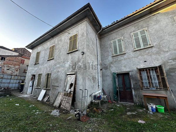 casa semindipendente in vendita a Lu e Cuccaro Monferrato