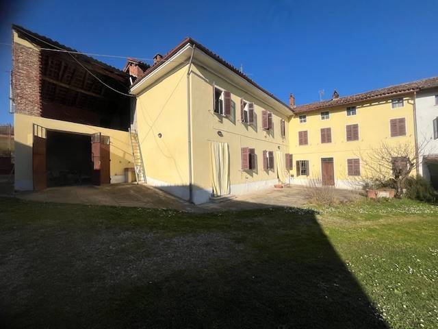 casa indipendente in vendita a Lu e Cuccaro Monferrato