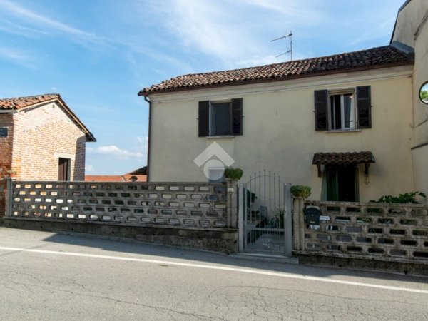 casa indipendente in vendita a Lu e Cuccaro Monferrato in zona Lu