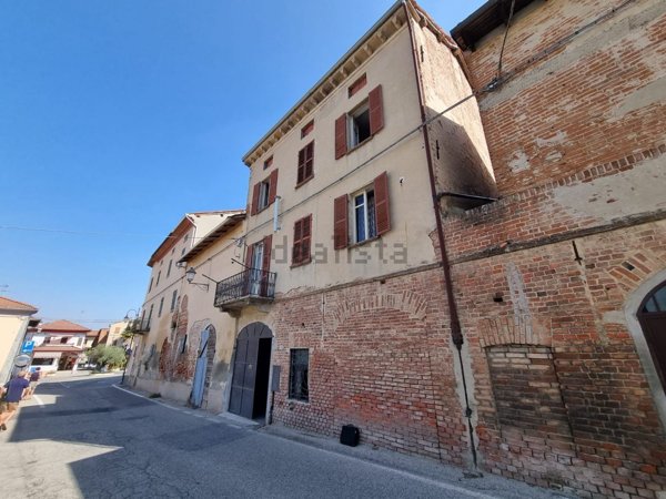 casa indipendente in vendita a Lu e Cuccaro Monferrato