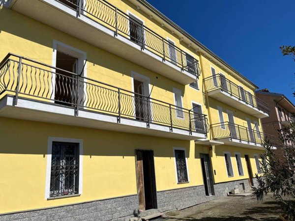 intera palazzina in vendita a Lu e Cuccaro Monferrato in zona Cuccaro Monferrato