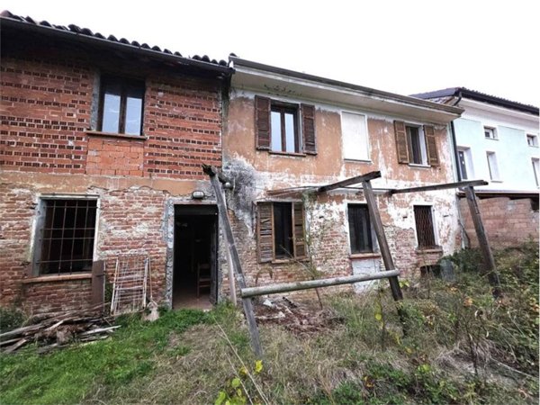 casa indipendente in vendita a Lu e Cuccaro Monferrato