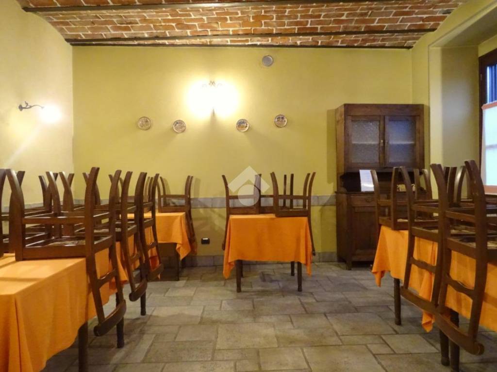 negozio in vendita a Lu e Cuccaro Monferrato in zona Lu