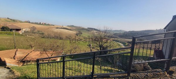 casa indipendente in vendita a Lu e Cuccaro Monferrato in zona Lu