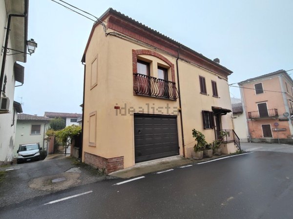 casa indipendente in vendita a Lu e Cuccaro Monferrato in zona Lu