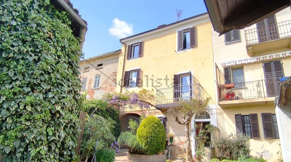 casa indipendente in vendita a Lu e Cuccaro Monferrato in zona Lu