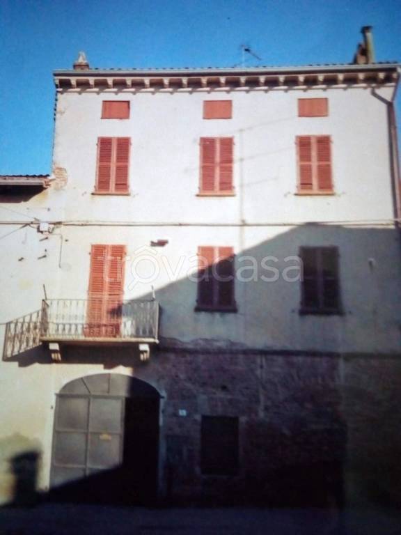 casa indipendente a Lu e Cuccaro Monferrato in zona Cuccaro Monferrato