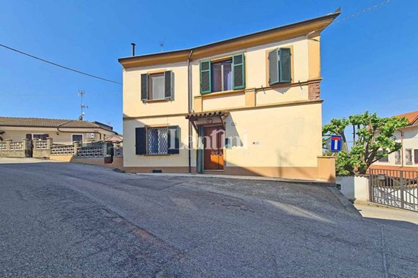 casa indipendente in vendita a Lu e Cuccaro Monferrato in zona Lu
