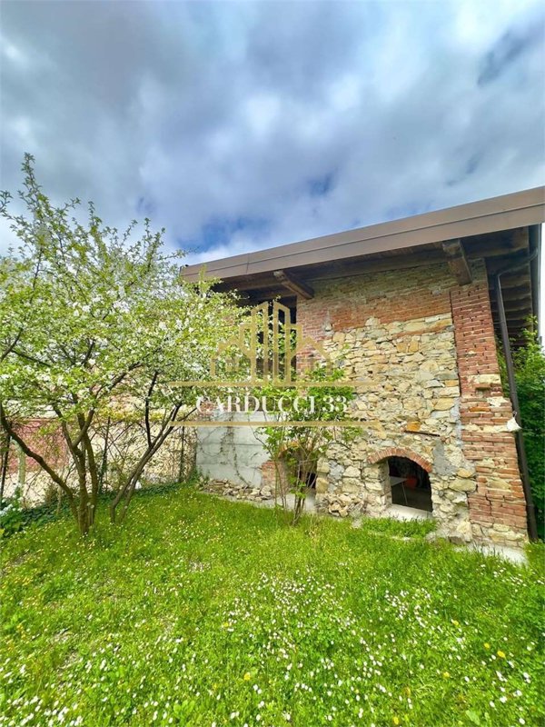 casa indipendente in vendita a Lu e Cuccaro Monferrato in zona Lu