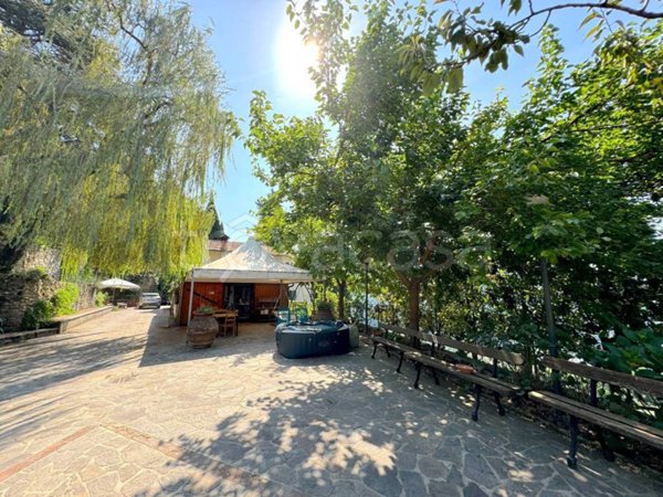 casa indipendente in vendita a Cantagallo in zona Carmignanello