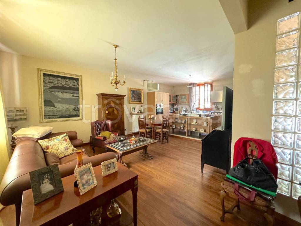 casa indipendente in vendita a Cantagallo in zona Il Fabbro