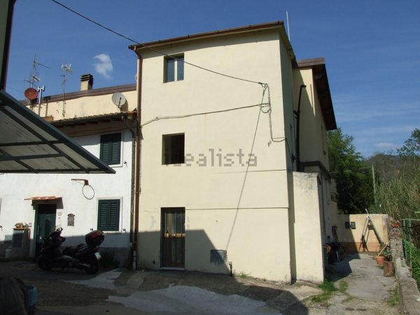 appartamento in vendita a Cantagallo in zona Usella