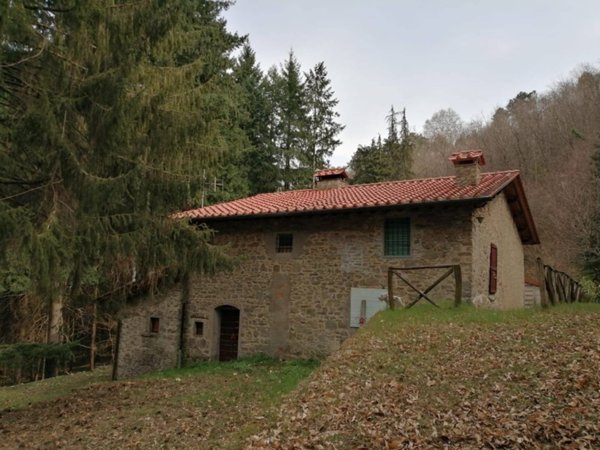 casa indipendente in vendita a Cantagallo in zona Carmignanello