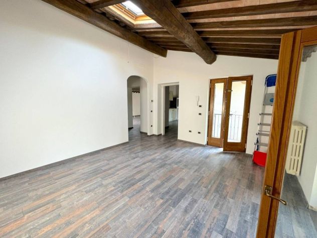 appartamento in vendita a Cantagallo in zona Carmignanello