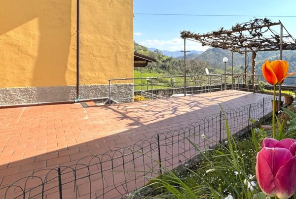 casa indipendente in vendita a Cantagallo