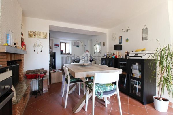 casa indipendente in vendita a Cantagallo