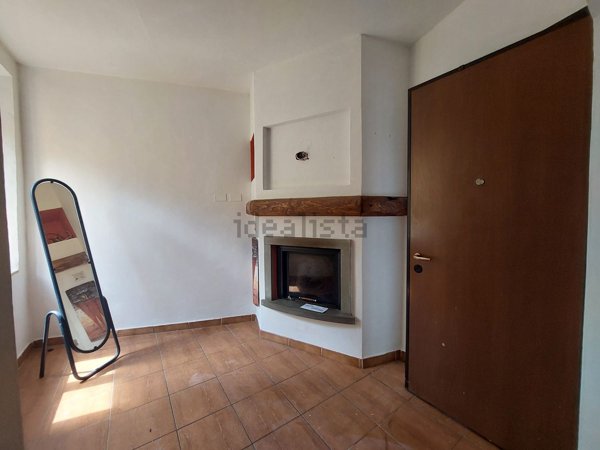appartamento in vendita a Cantagallo in zona Carmignanello