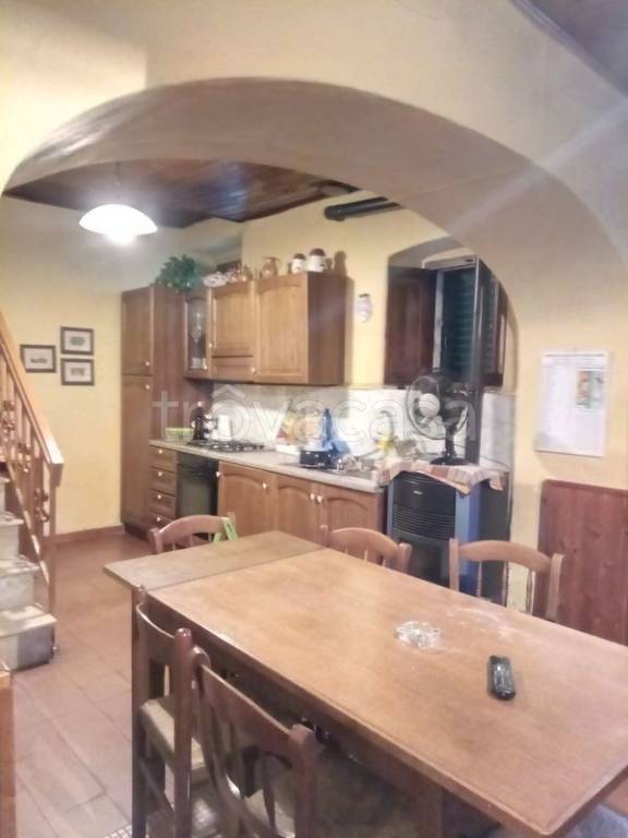 casa indipendente in vendita a Cantagallo in zona Usella