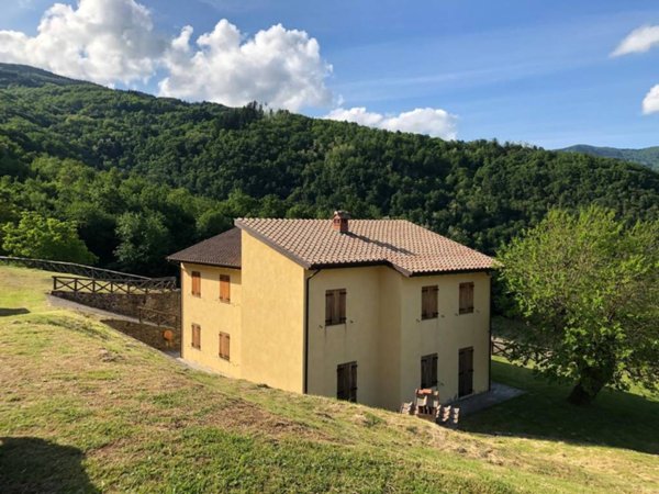 casa indipendente in vendita a Cantagallo