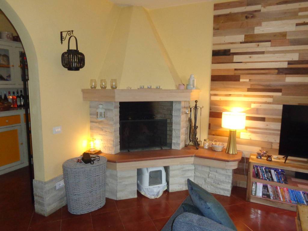 casa indipendente in vendita a Cantagallo in zona Migliana
