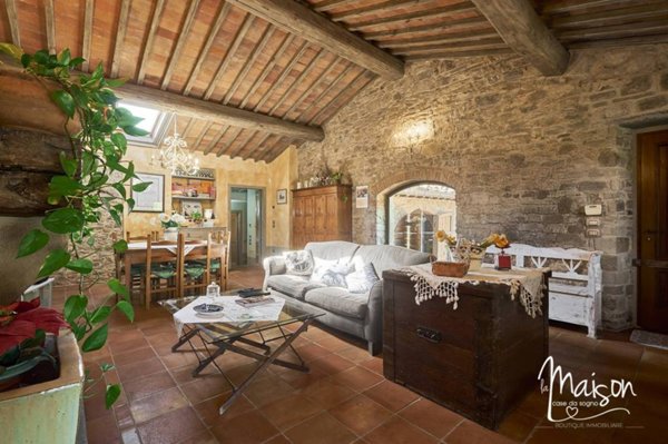 casa indipendente in vendita a Cantagallo in zona Usella