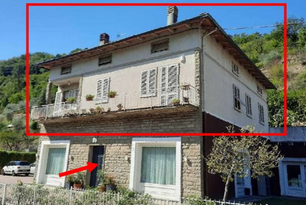 casa indipendente in vendita a Cantagallo