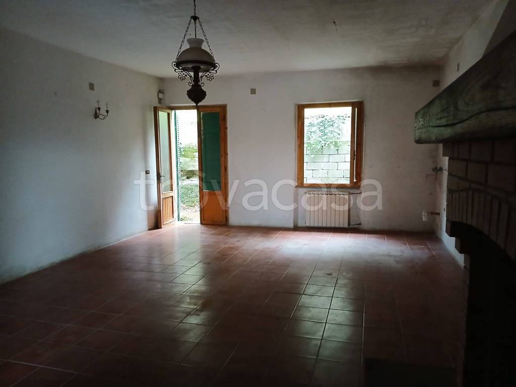 appartamento in vendita a Cantagallo in zona Migliana