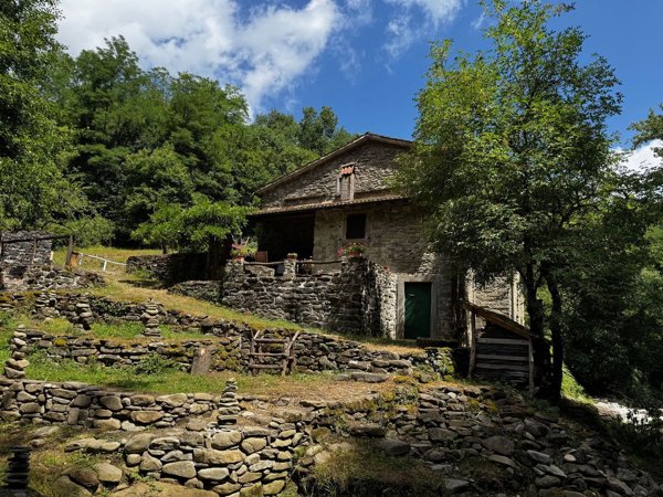 casa indipendente in vendita a Cantagallo
