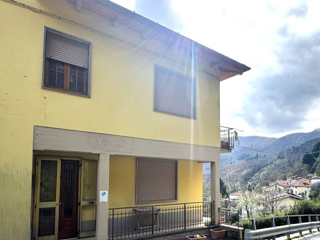 casa indipendente in vendita a Cantagallo in zona Migliana