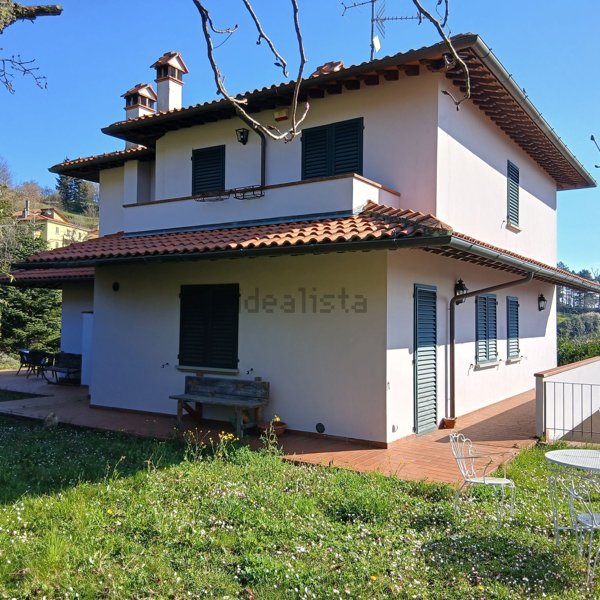 casa indipendente in vendita a Cantagallo