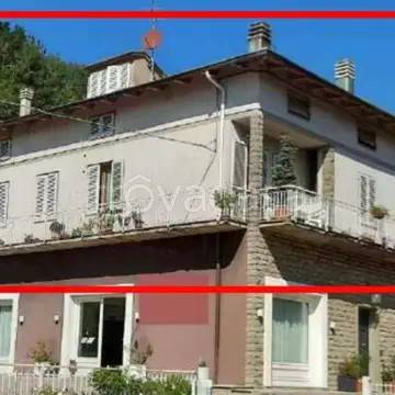 appartamento in vendita a Cantagallo in zona Carmignanello