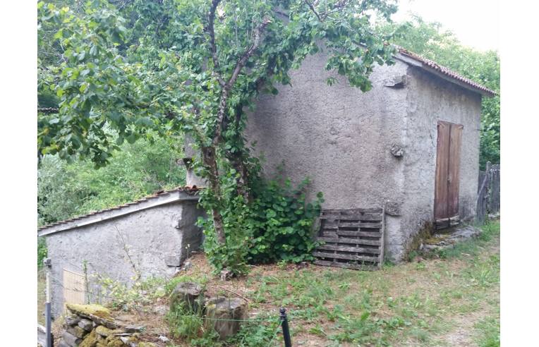 casa indipendente in vendita a Cantagallo