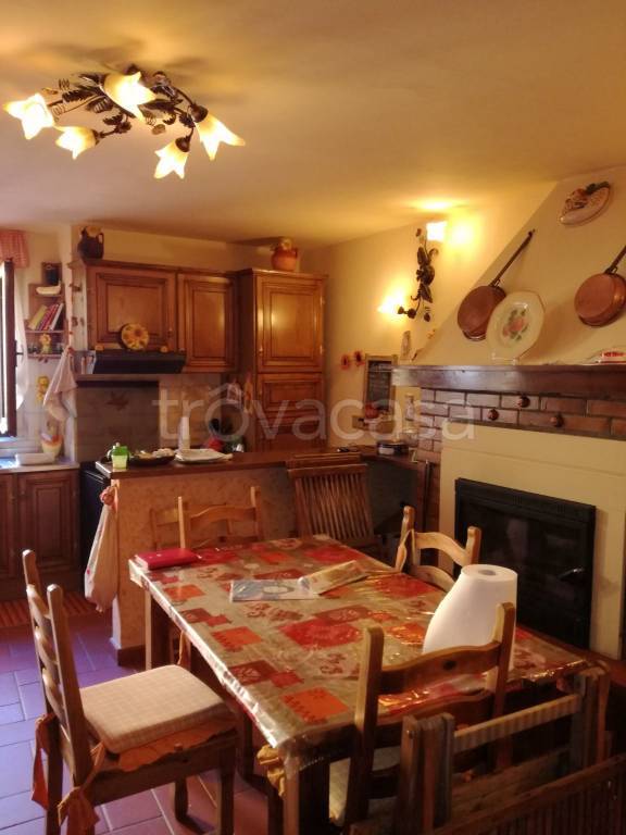 casa indipendente in vendita a Cantagallo in zona Migliana