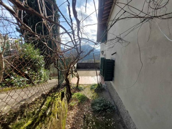 casa indipendente in vendita a Cantagallo in zona Luicciana