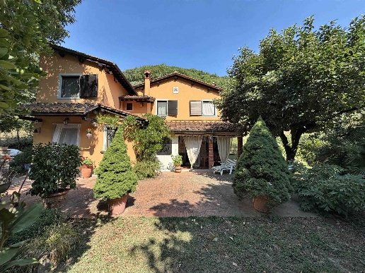 casa indipendente in vendita a Cantagallo