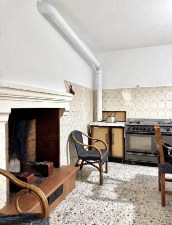 casa indipendente in vendita a Cantagallo in zona Luicciana