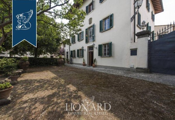 casa indipendente in vendita a Carmignano