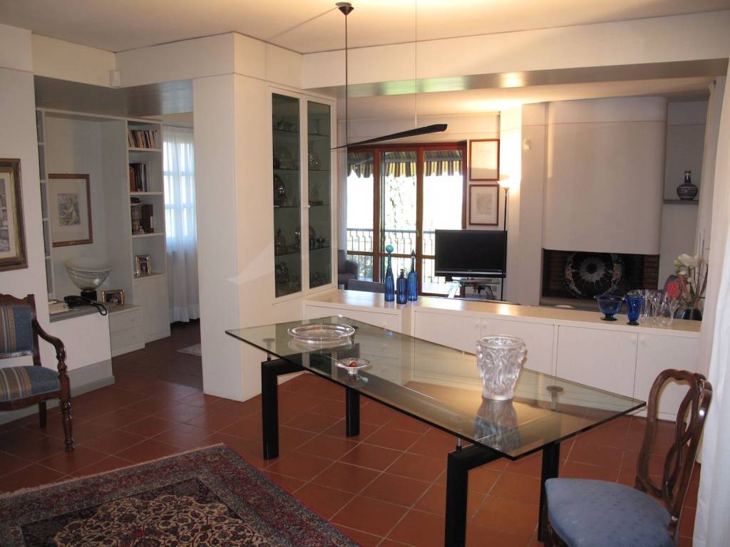 casa indipendente in vendita a Carmignano
