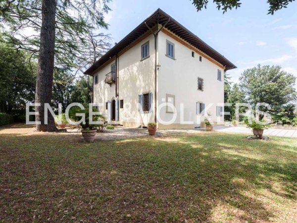 casa indipendente in vendita a Carmignano