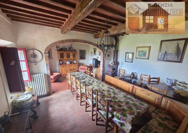 casa indipendente in vendita a Carmignano