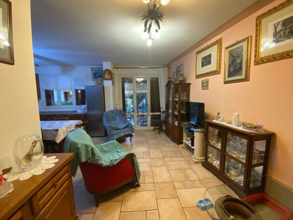 casa indipendente in vendita a Carmignano