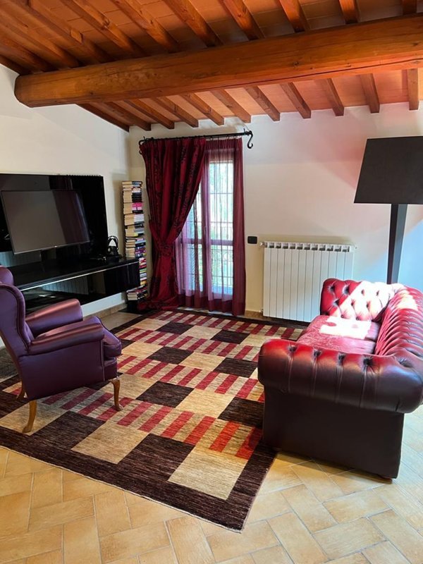 casa indipendente in vendita a Carmignano