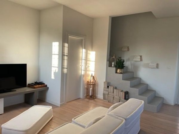 casa indipendente in vendita a Carmignano