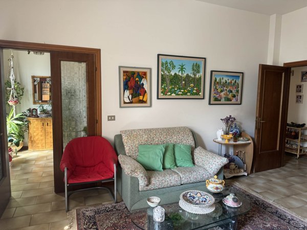 casa indipendente in vendita a Carmignano