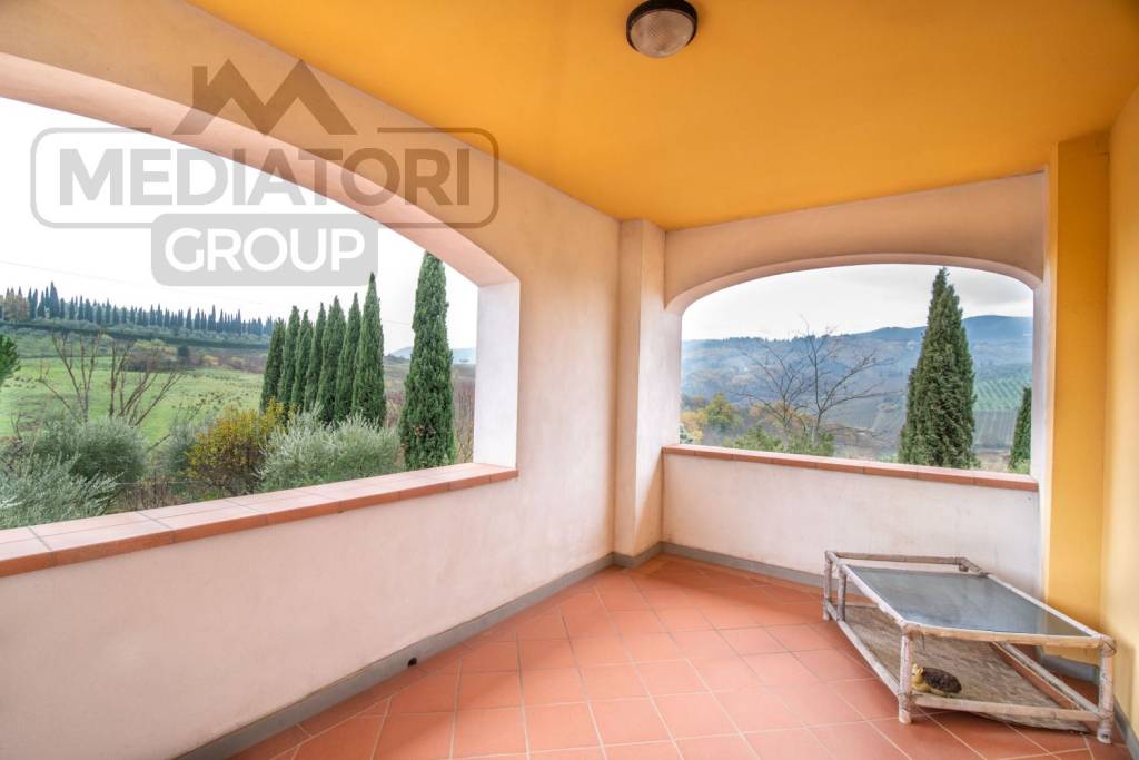 casa indipendente in vendita a Carmignano