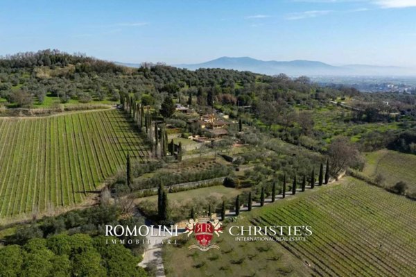 villa in vendita a Carmignano