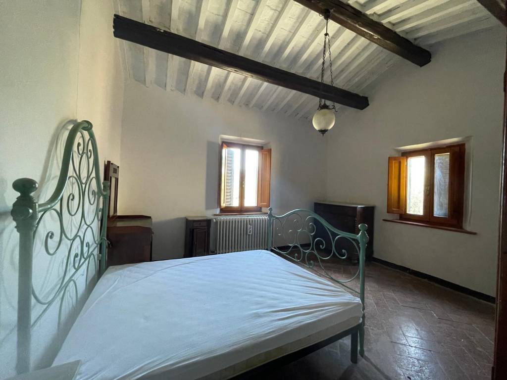casa indipendente in vendita a Carmignano