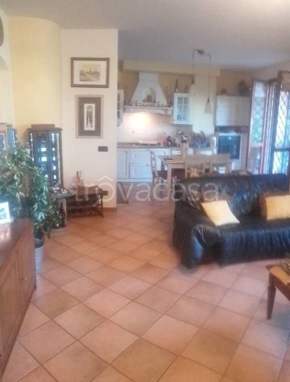 casa indipendente in vendita a Carmignano